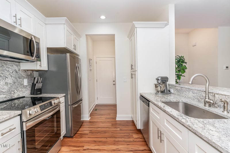 620 Rollins Mill Rd, Holly Springs, NC 27540