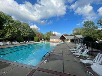 620 St Vincent Dr, Holly Springs, NC 27540