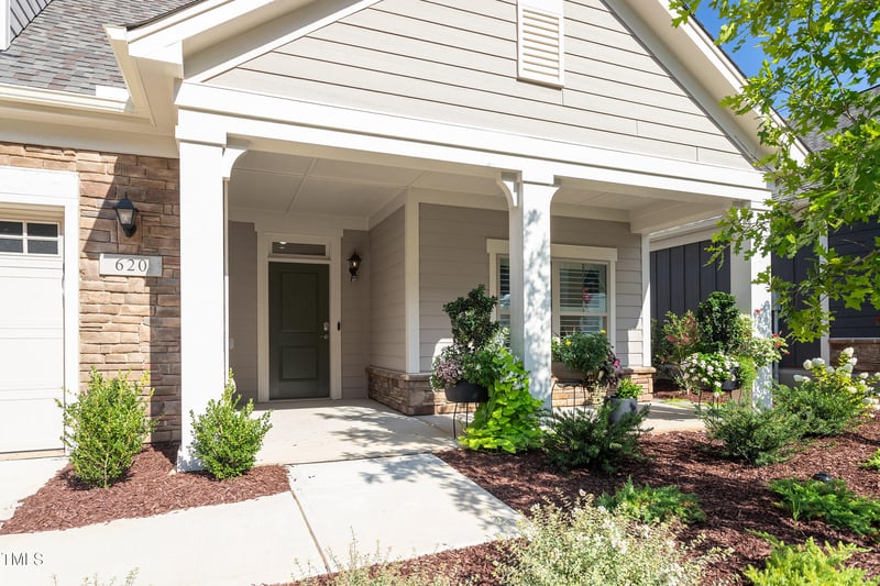 620 Stokley View Dr, Cary, NC 27518