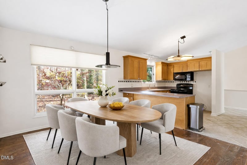 620 Sugarberry Rd, Chapel Hill, NC 27514