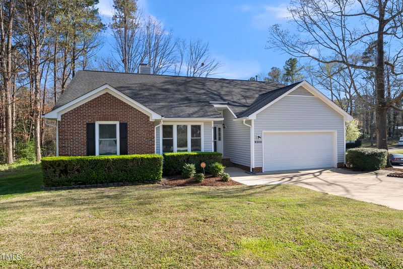 6200 Houndsman Ct, Raleigh, NC 27616