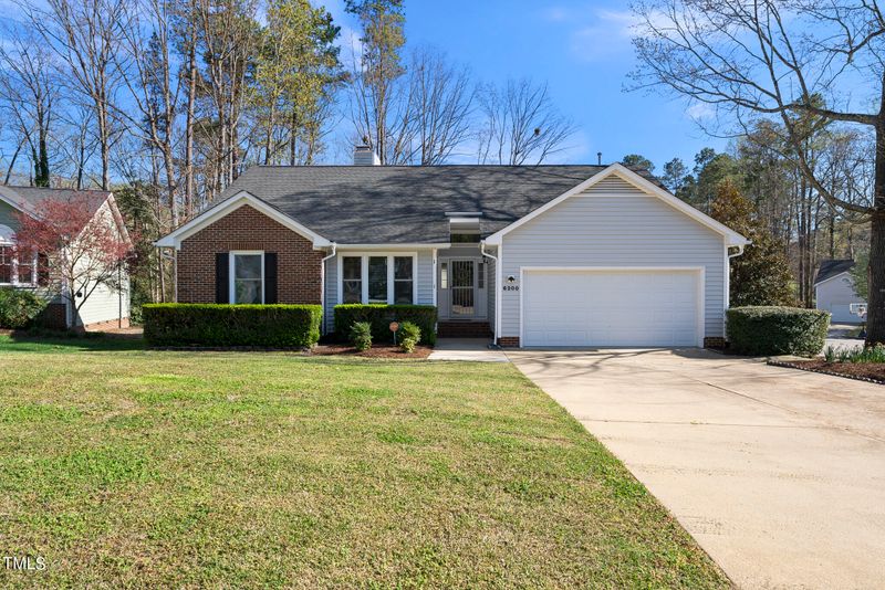 6200 Houndsman Ct, Raleigh, NC 27616