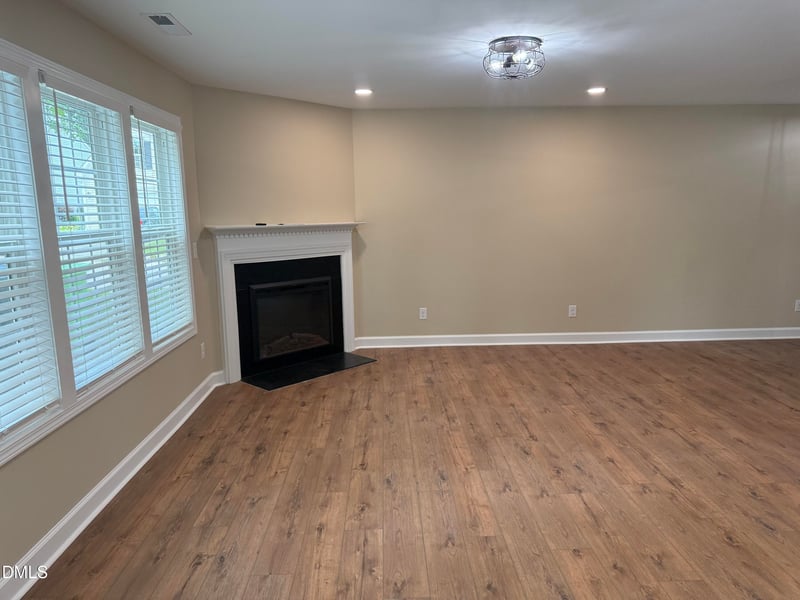 6200 Saybrooke Dr, Raleigh, NC 27604