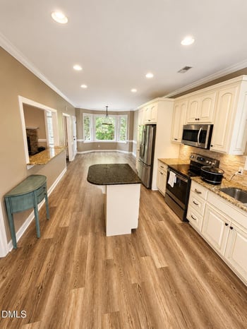 6201 Hilbert Ridge Dr, Holly Springs, NC 27540