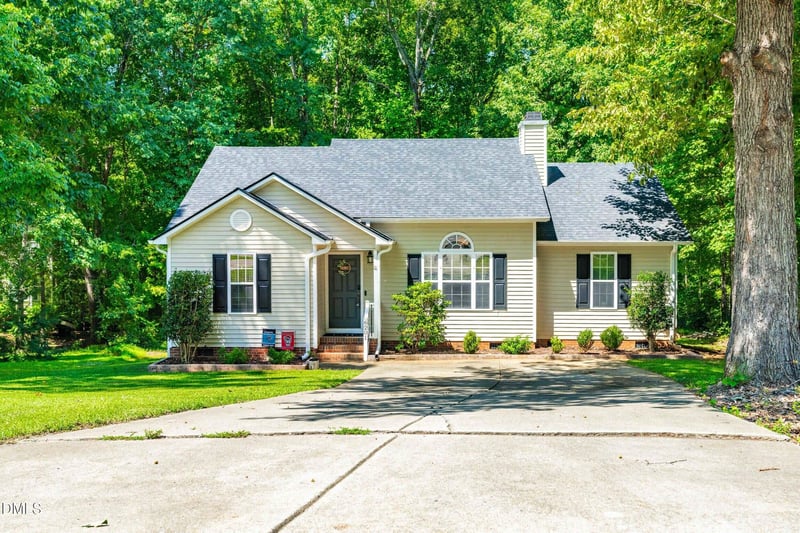 6201 Lilly Stream Ct, Willow Springs, NC 27592