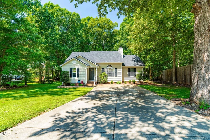 6201 Lilly Stream Ct, Willow Springs, NC 27592