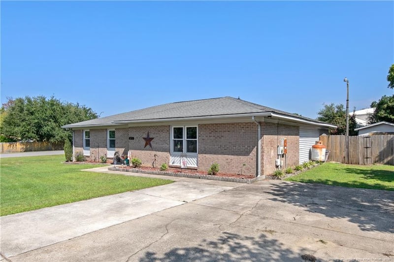 6201 Stoney Point Loop, Fayetteville, NC 28306