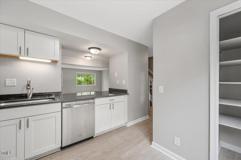 6202 Dixon Dr, Raleigh, NC 27609