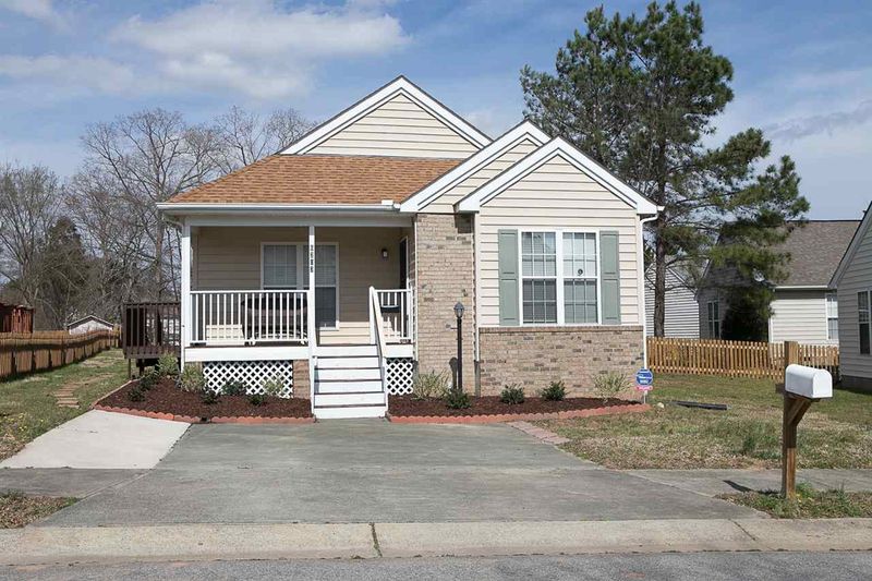 6203 Forest Ridge Dr, Durham, NC 27713