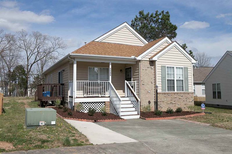 6203 Forest Ridge Dr, Durham, NC 27713
