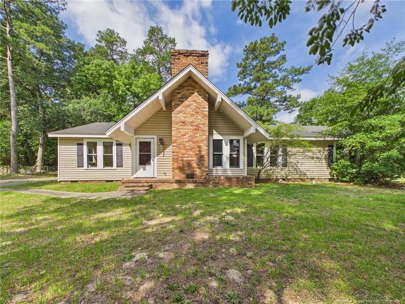 6204 Rannock Dr, Fayetteville, NC 28304