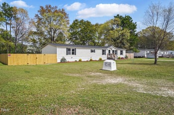 6204 Twiggs Ct, Hope Mills, NC 28348