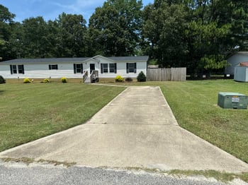 6204 Twiggs Ct, Hope Mills, NC 28348