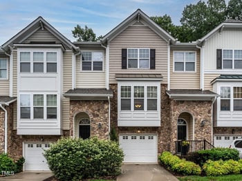 6206 Braidwood Ct, Raleigh, NC 27612