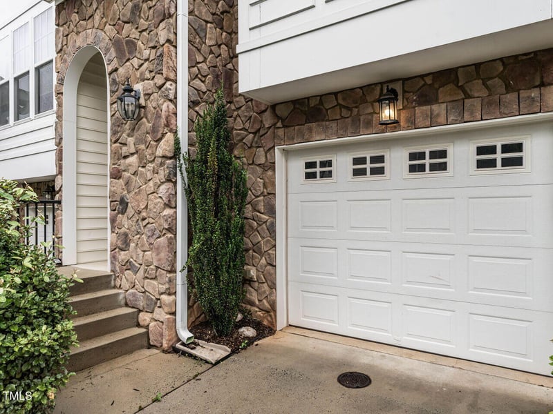 6206 Braidwood Ct, Raleigh, NC 27612