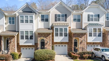 6206 Braidwood Ct, Raleigh, NC 27612