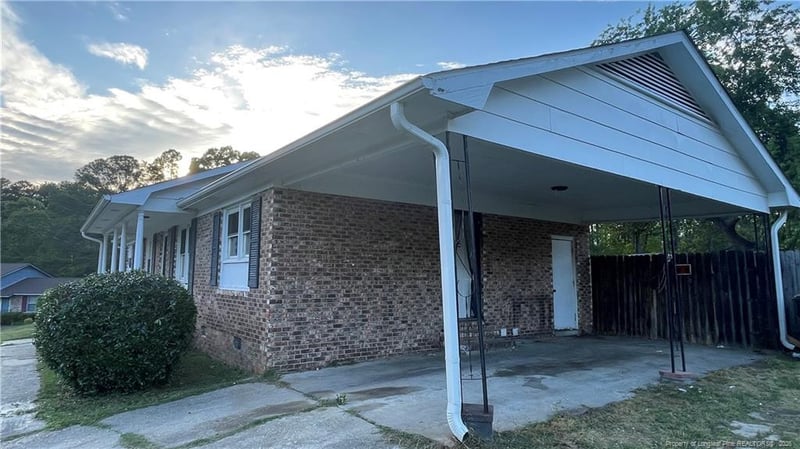 6206 Larue Ct, Fayetteville, NC 28303