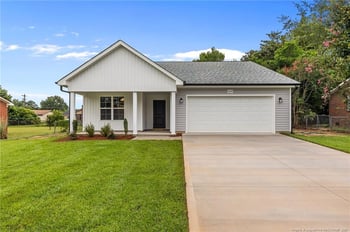 6207 Glenlea Cir, Fayetteville, NC 28314