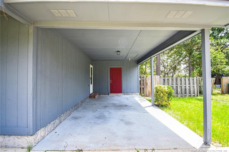 6208 Birchbrook Dr, Hope Mills, NC 28348