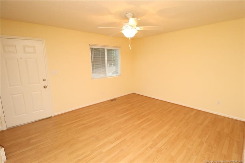 6208 Deerwood Pl, Raleigh, NC 27607