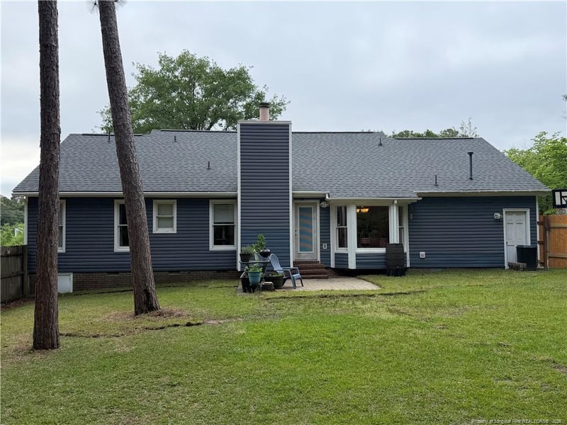 6208 Lakeway Dr, Fayetteville, NC 28306