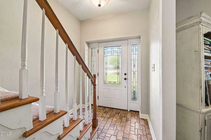 6208 Lead Mine Rd, Raleigh, NC 27612
