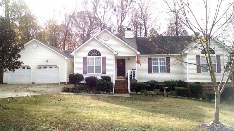 6208 Lilly Stream Ct, Willow Springs, NC 27592