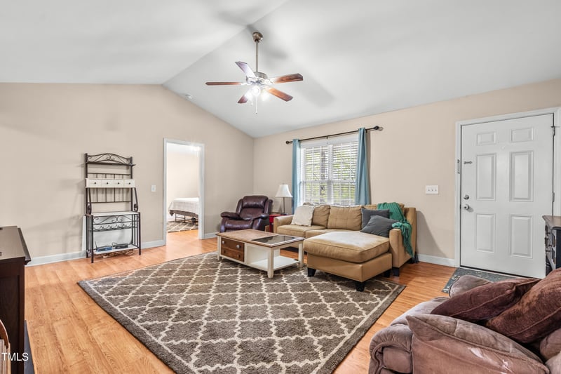 6208 Silver Spring Ct, Willow Springs, NC 27592