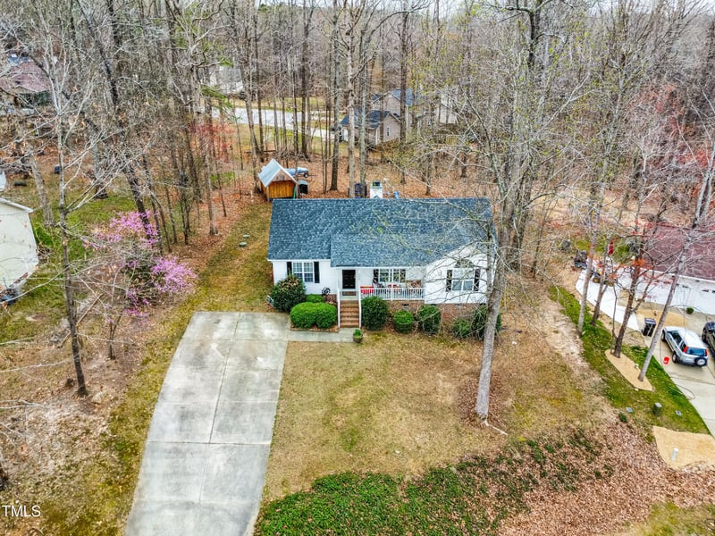 6208 Silver Spring Ct, Willow Springs, NC 27592