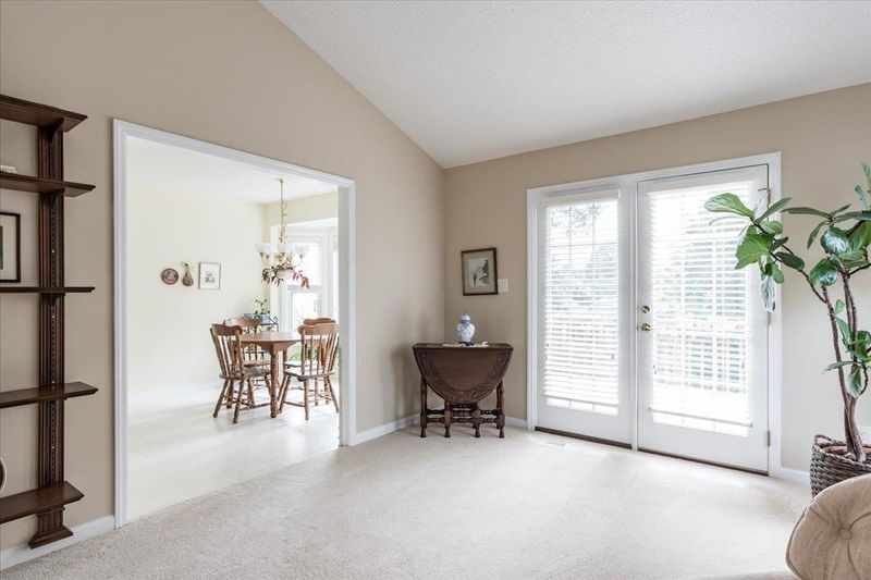 6208 Sweden Dr, Raleigh, NC 27612