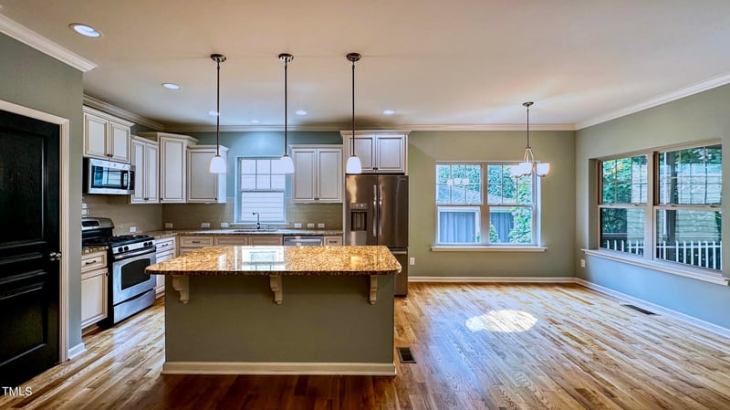 621 Ancient Oaks Dr, Holly Springs, NC 27540