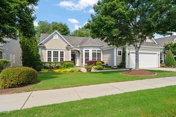 621 Aylestone Dr, Cary, NC 27519