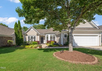 621 Aylestone Dr, Cary, NC 27519