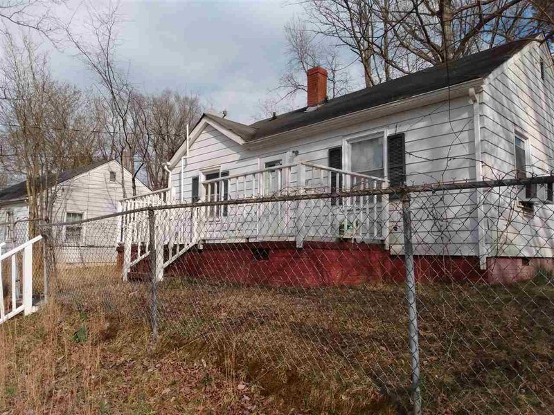 621 Bernice St, Durham, NC 27703