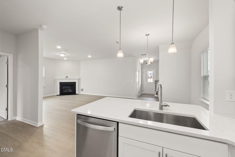 621 Branthurst Dr, Fuquay Varina, NC 27526