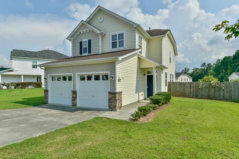 621 Chalcedony Ct, Durham, NC 27703
