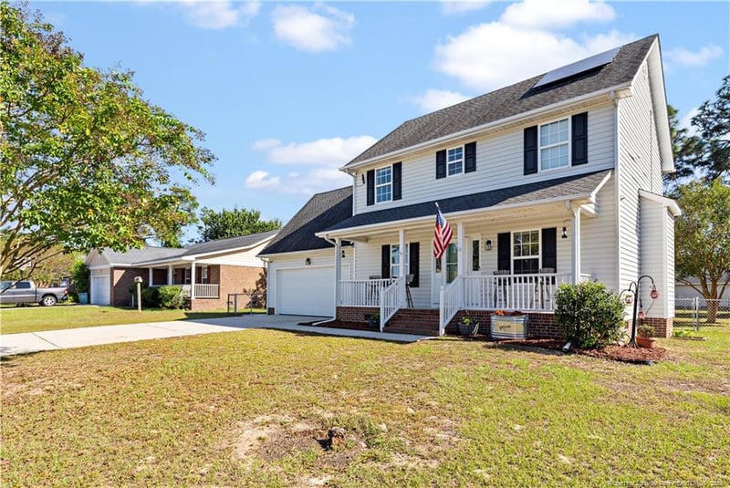 621 Conners Cv, Hope Mills, NC 28348