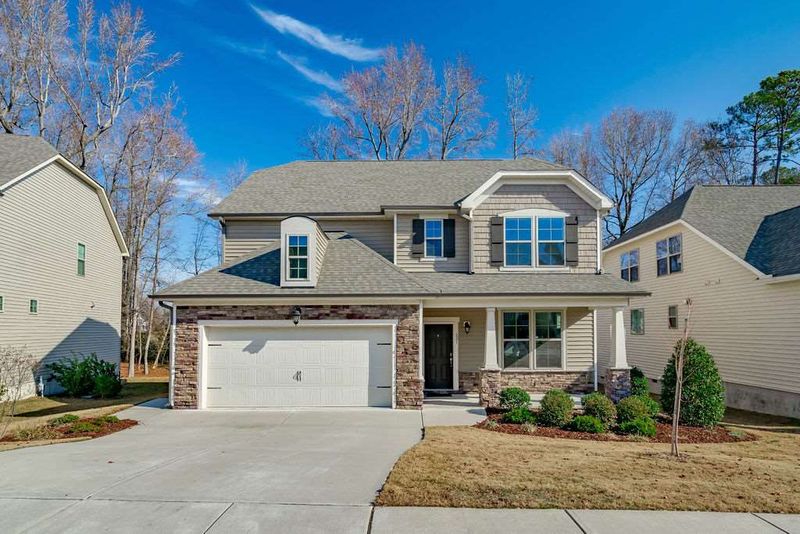 621 Culmore Dr, Fuquay Varina, NC 27526