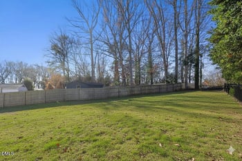 621 Dennis Ave, Raleigh, NC 27604