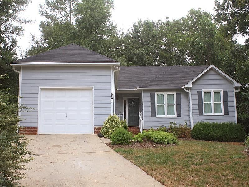 621 W Dunpatrick Pl, Wake Forest, NC 27587