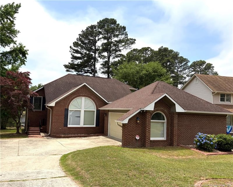 621 Georgetown Cir, Fayetteville, NC 28314