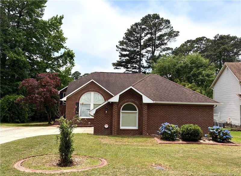 621 Georgetown Cir, Fayetteville, NC 28314