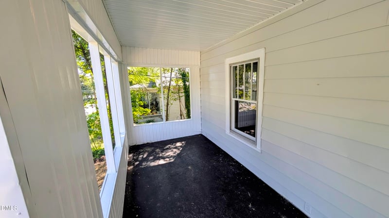621 Harris St, Burlington, NC 27217