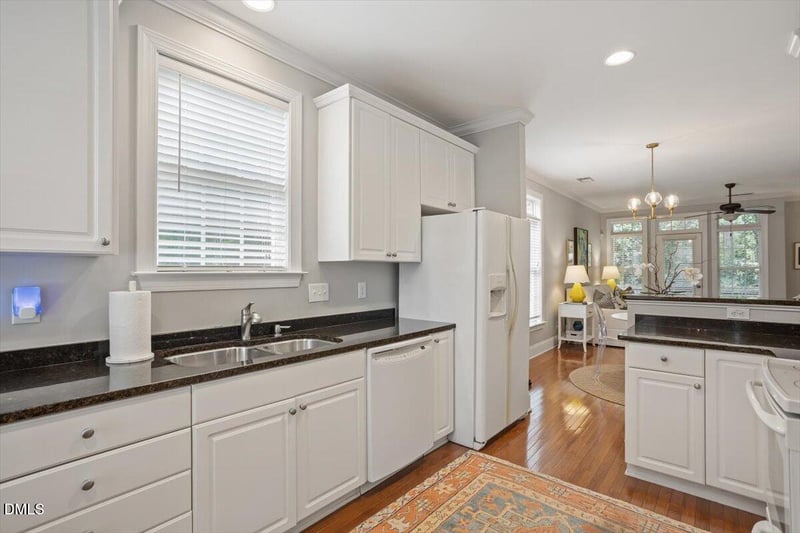 621 Highpark Ln, Raleigh, NC 27608