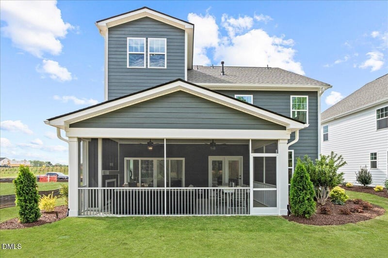 621 Hipwood Dr, Zebulon, NC 27597