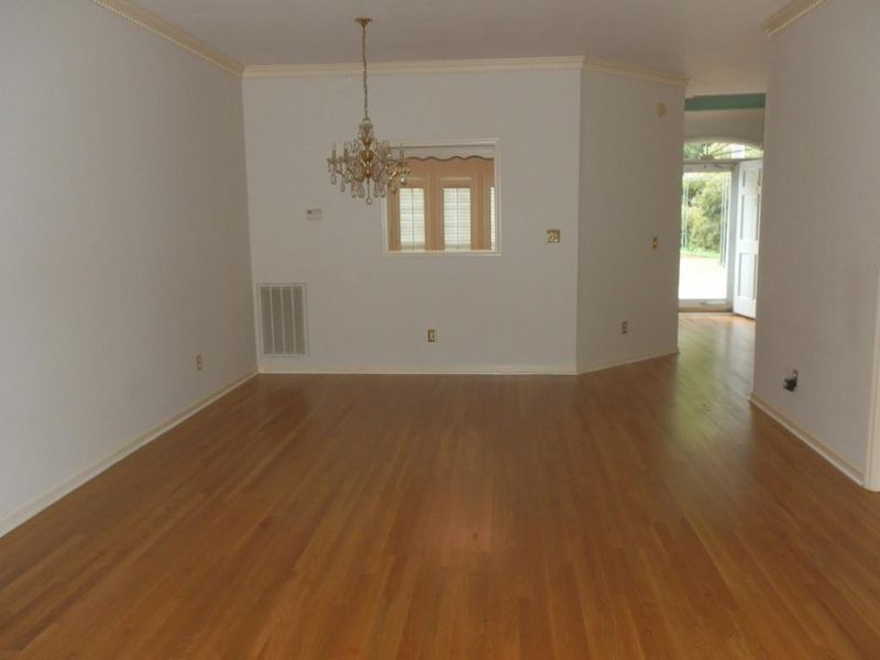 621 Isley, Burlington, NC 27215