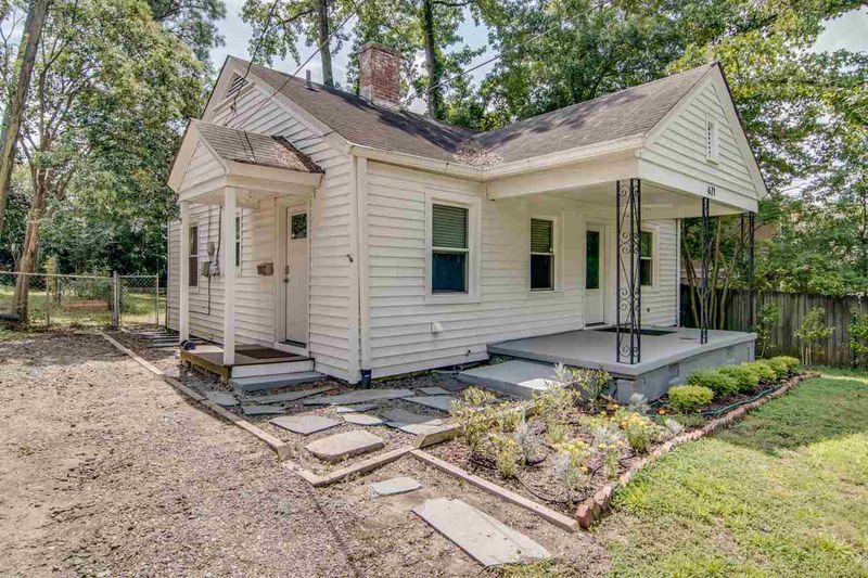 621 W Markham Ave, Durham, NC 27701
