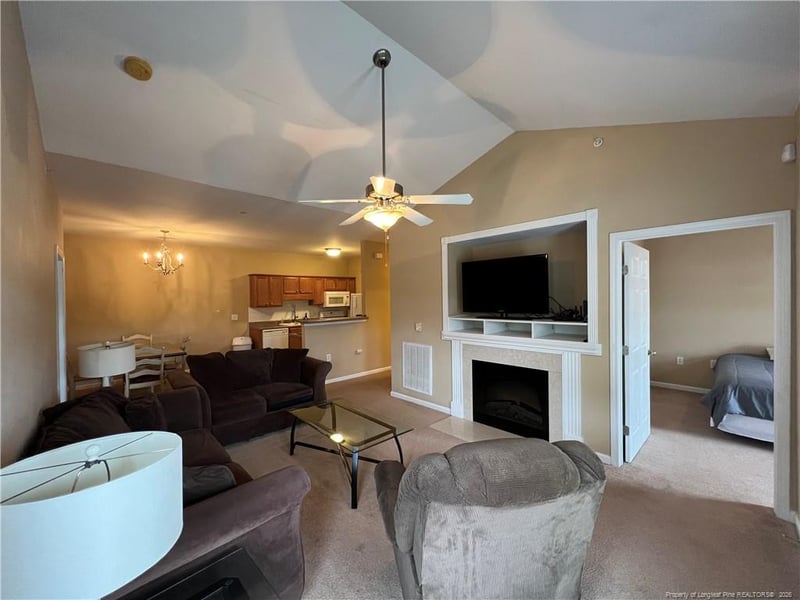 621 Marshtree Ln #305, Fayetteville, NC 28314