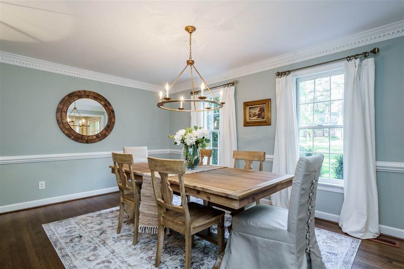 621 Misty Isle Pl, Raleigh, NC 27615