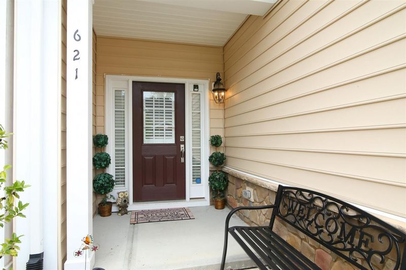621 Sealine Dr, Cary, NC 27519